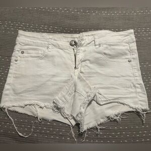 Super low size 8 American eagle white shorts